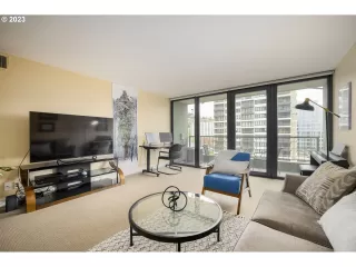 Photo #6: 23680106 Listing 