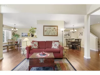 Photo #6: 23680362 Listing 