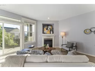 Photo #6: 23680521 Listing