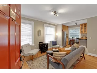 Photo #2: 23680690 Listing 