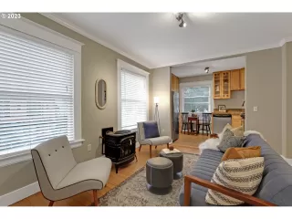 Photo #4: 23680690 Listing 