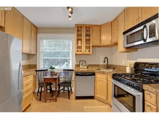 Photo #6: 23680690 Listing 
