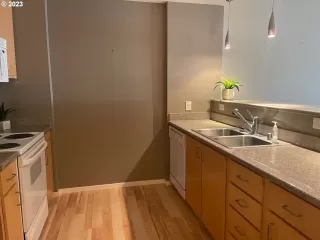 Photo #6: 23680790 Listing 