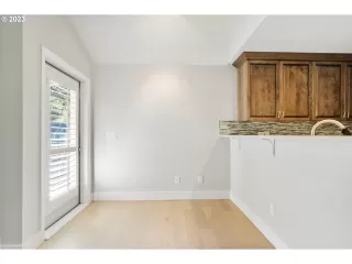 Photo #3: 23680991 Listing 