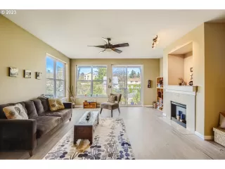 Photo #2: 23682917 Listing