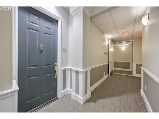 Photo #1: 23683106 Listing