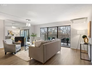 Photo #1: 23685089 Listing