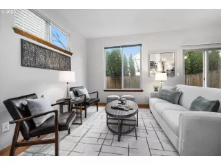 Photo #2: 23685606 Listing 