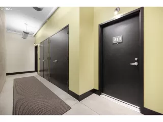 Photo #1: 23686448 Listing