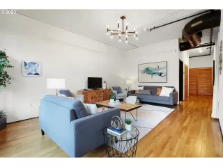 Photo #4: 23686448 Listing