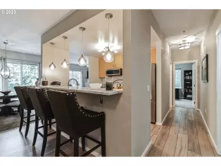 Photo #6: 23687813 Listing 