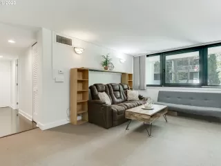 Photo #4: 23688466 Listing 