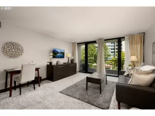 Photo #2: 23688493 Listing 