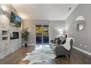 Photo #3: 23688949 Listing 