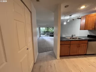 Photo #2: 23688961 Listing 