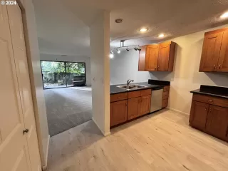 Photo #3: 23688961 Listing 