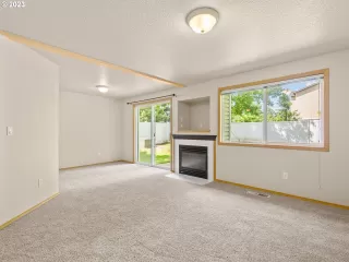 Photo #2: 23689193 Listing