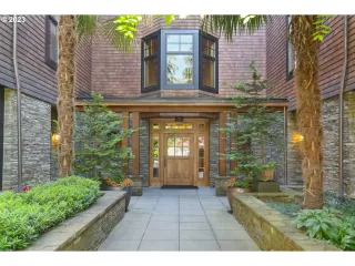 Photo #1: 23689455 Listing 