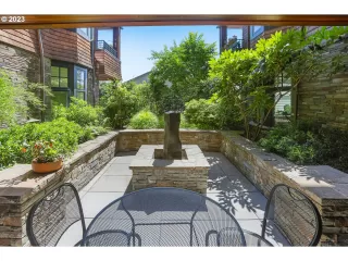 Photo #2: 23689455 Listing 