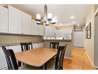 Photo #1: 23689735 Listing