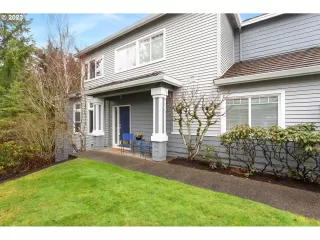 Photo #2: 23689735 Listing