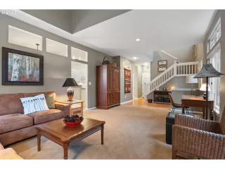 Photo #5: 23689735 Listing