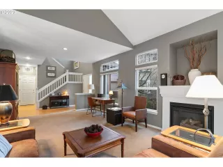 Photo #6: 23689735 Listing