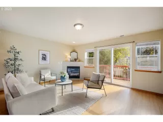 Photo #2: 23690036 Listing