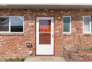 Photo #1: 23690144 Listing