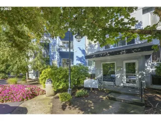 Photo #1: 23690948 Listing