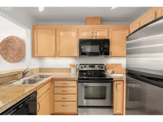 Photo #4: 23691667 Listing 