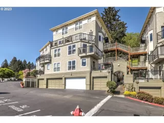 Photo #2: 23692300 Listing