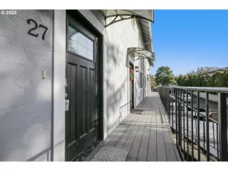 Photo #1: 23693592 Listing 