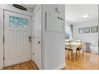 Photo #2: 23693592 Listing 