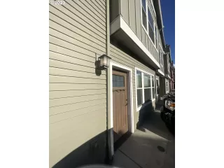 Photo #6: 23693851 Listing