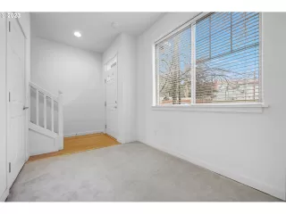 Photo #2: 23695886 Listing 