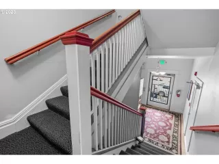 Photo #3: 23696481 Listing 