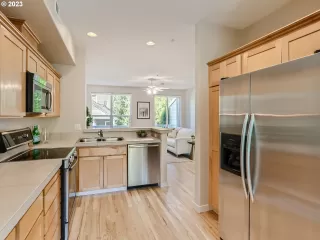 Photo #4: 23696859 Listing 