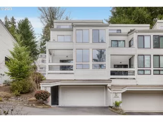 Photo #1: 23698540 Listing