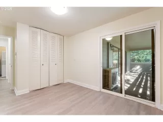 Photo #2: 237428163 Listing 