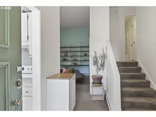 Photo #1: 237635062 Listing 