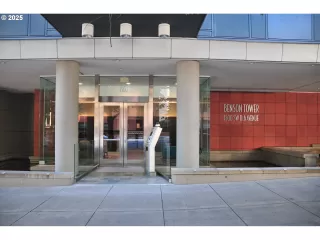 Browse active condo listings in BENSON TOWER