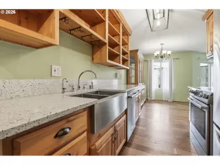 Photo #1: 238746118 Listing 