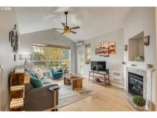 Photo #5: 238812921 Listing 