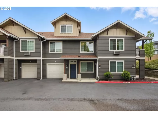 MLS: 239055076 Condo For Sale