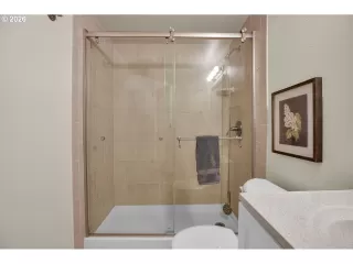 Photo #2: 239569874 Listing 