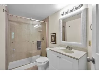 Photo #3: 239569874 Listing 