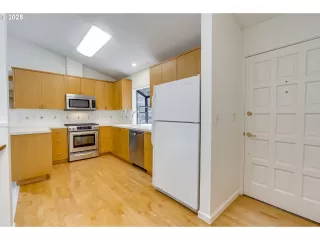 Photo #4: 239711011 Listing 