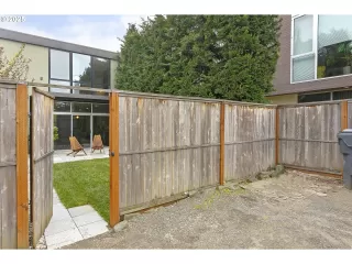 Photo #5: 239863224 Listing 