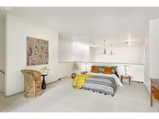 Photo #6: 239863224 Listing 